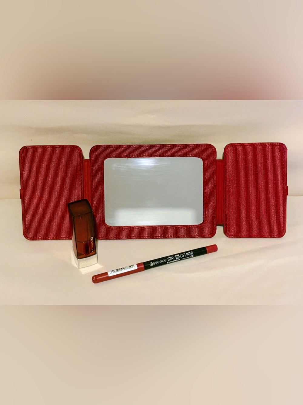 Estée Lauder Burgundy Mirror Case & Lip Set